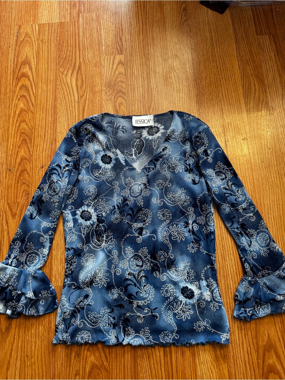 Vintage v-Neck Long Sleeve Top
